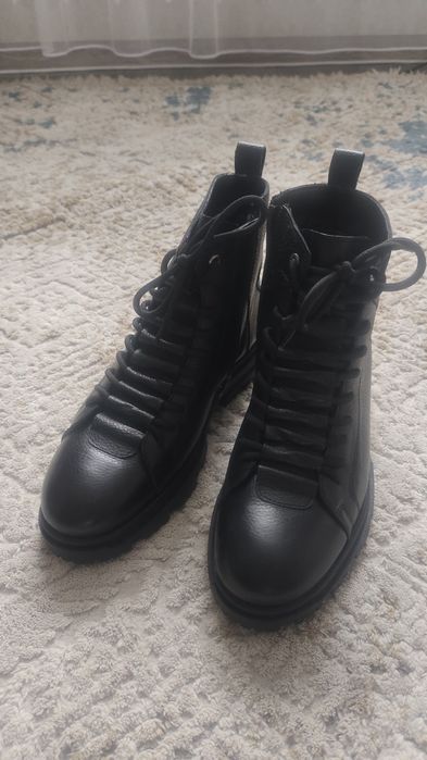 Продам зимний обувь