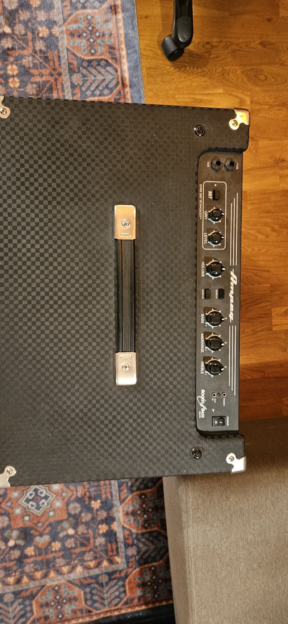 усилвател за бас китара Ampeg RB210
