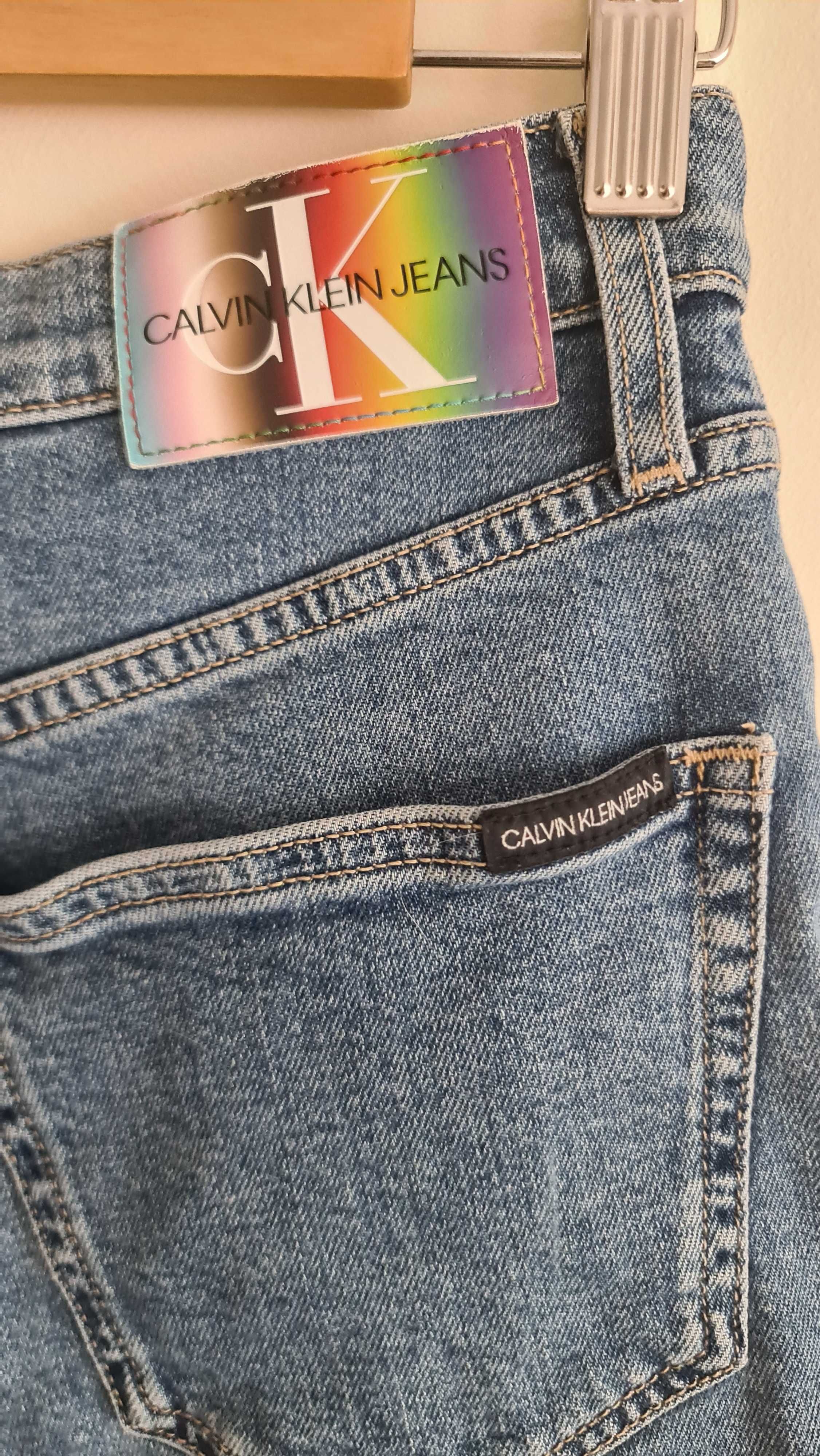 Нови къси панталонки Calvin Klein, S,  150лв