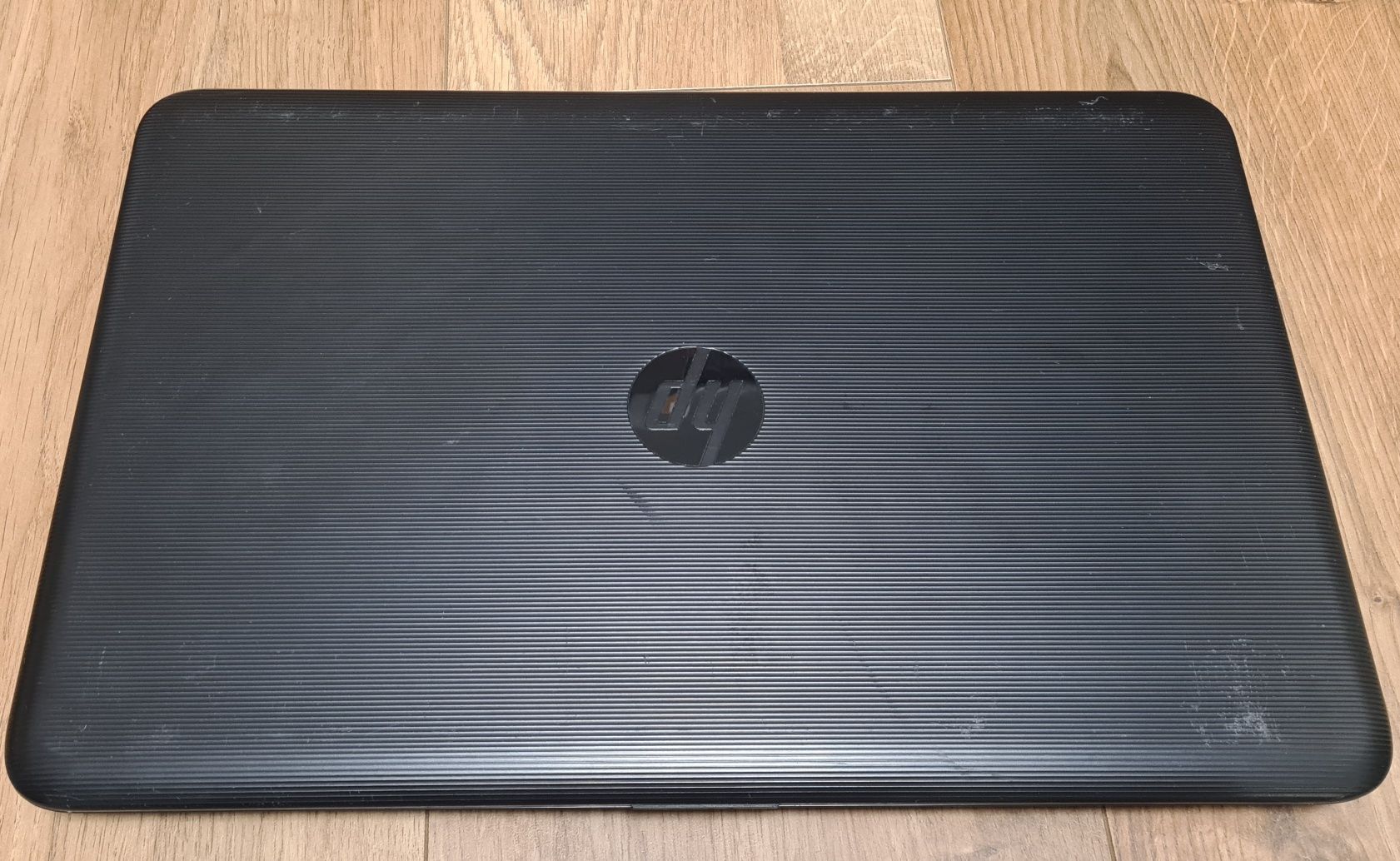 Laptop HP 15 i5 6200u, 8 GB DDR4, ssd 256, video Radeon R5 M330