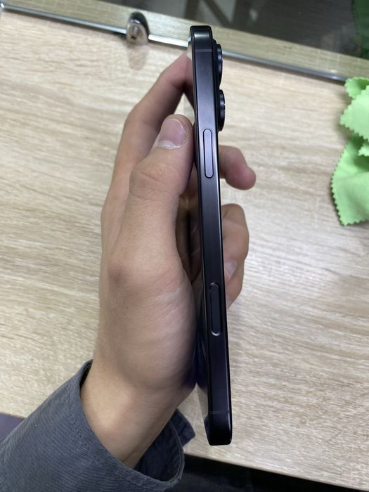 iPhone 16 Pro Max  KH/A