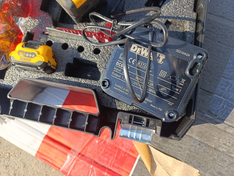 Лазерен нивелир Девалт / DeWALT