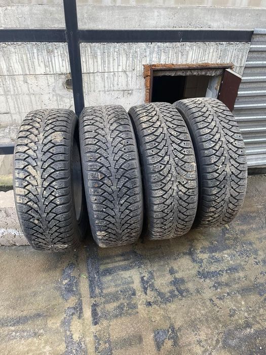 Продам резину без дисков