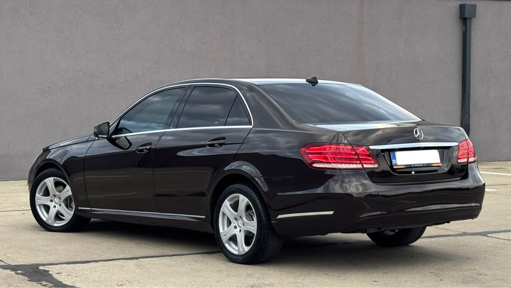 Mercedes-Benz E-Class 2014 *AVANTGARDE*