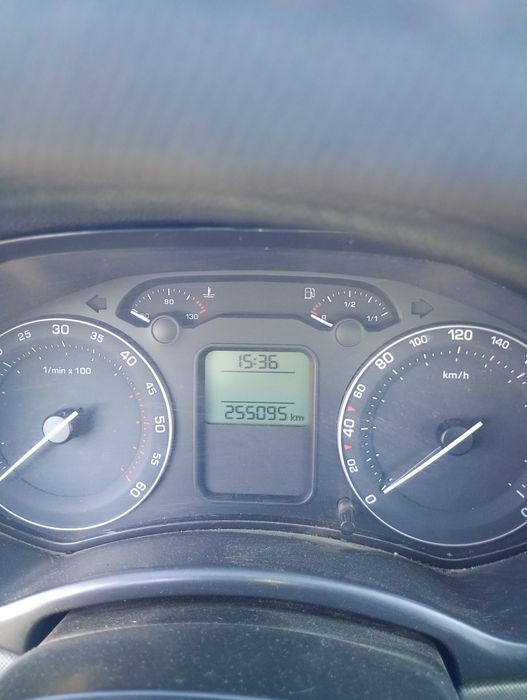 Skoda Octavia 2 la 2000Neg