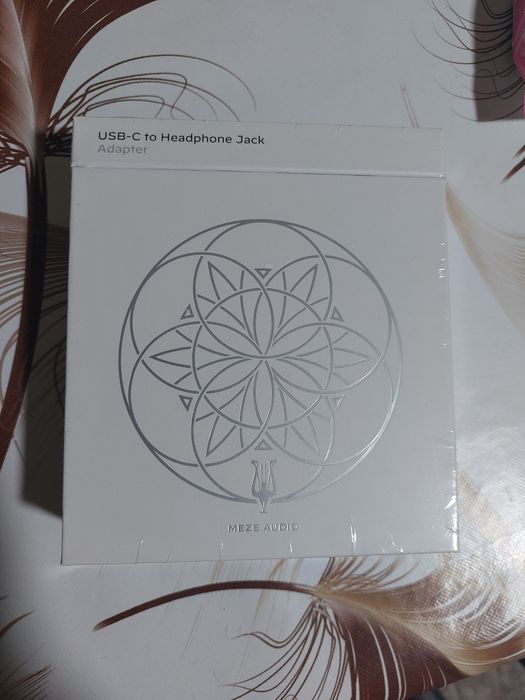 Casti Alba Meze Audio