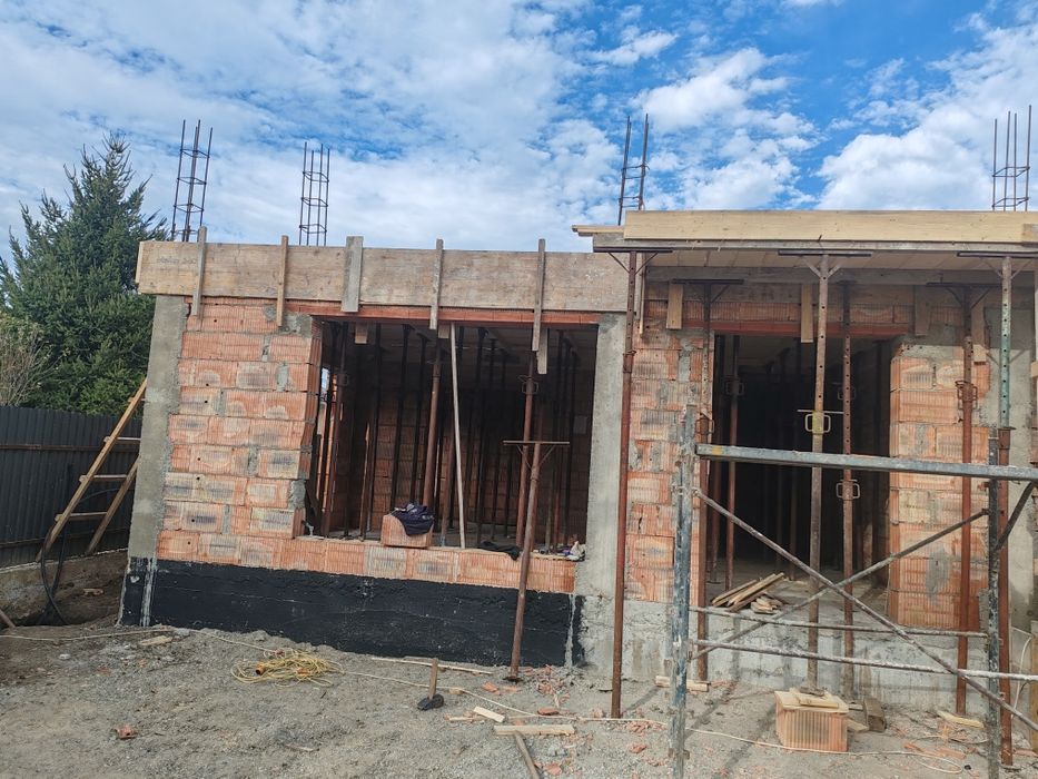 Casa de vânzare în Dancu