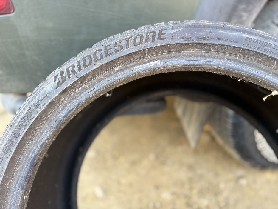 Зимни гуми Бриджстън