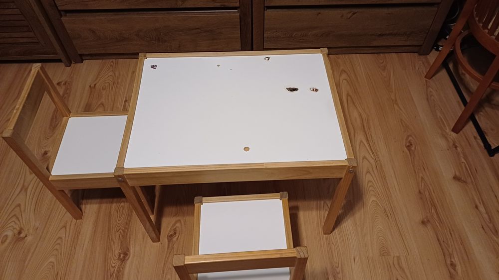 Детска Маса с 2 Столчета Икеа