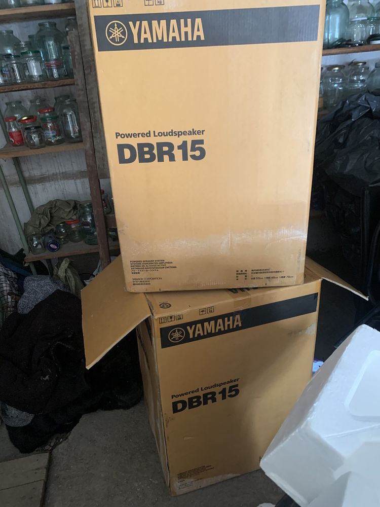 Продам колонки Yamaha DBR 15 в комплекте