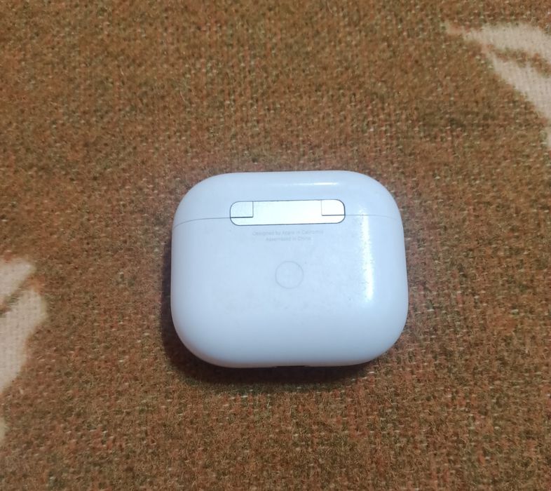 Cutie de încărcare magnetică Airpods 3
