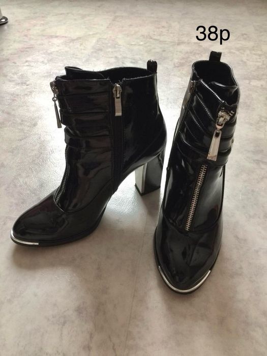 Обувь женская разная