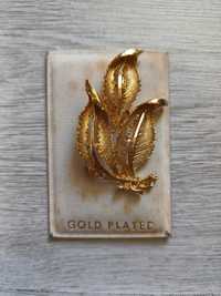 Brosa Vintage Large Monet gold tone Brooch