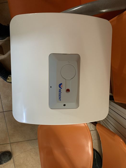 Boiler electric 30 litri Regent