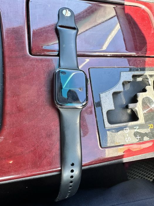 Apple watch Se (часы)