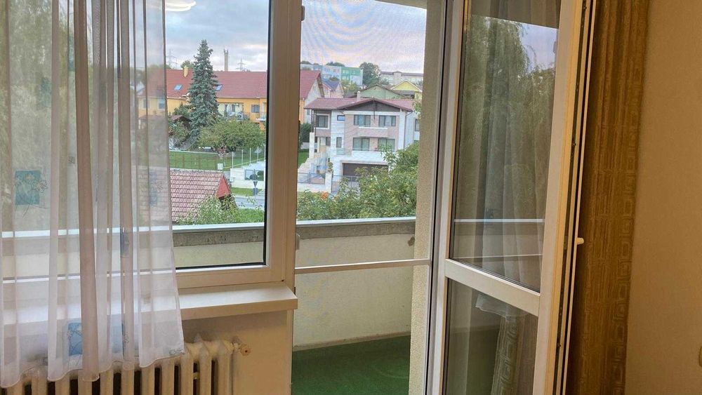 INCHIRIEZ ap. 3 Camere  Zalau Str. CRISAN BL 80