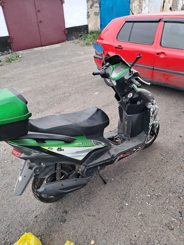 Продам два скутера