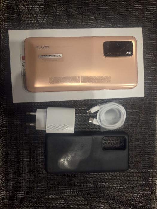 Телефон Huawei P40