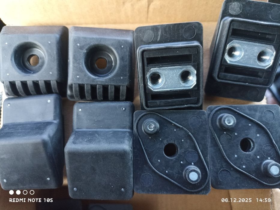 Отбойники на багажник мерседес 124 комплект 4 шт