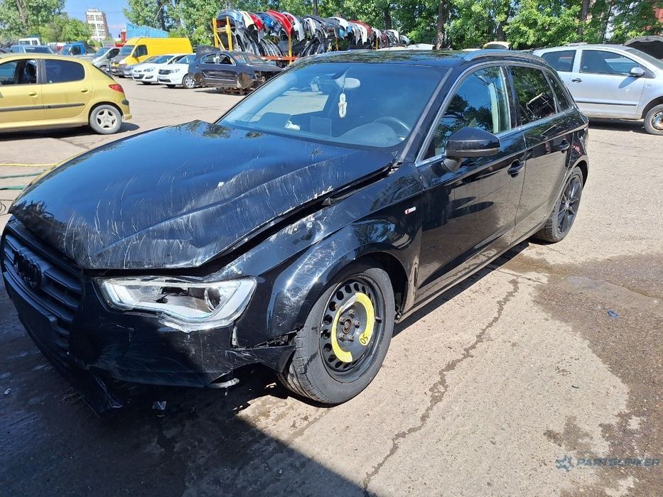 Dezmembrez AUDI A3 Sportback 8VA, 8VF 2013 1.6 TDI CLHA 77KW|105HP