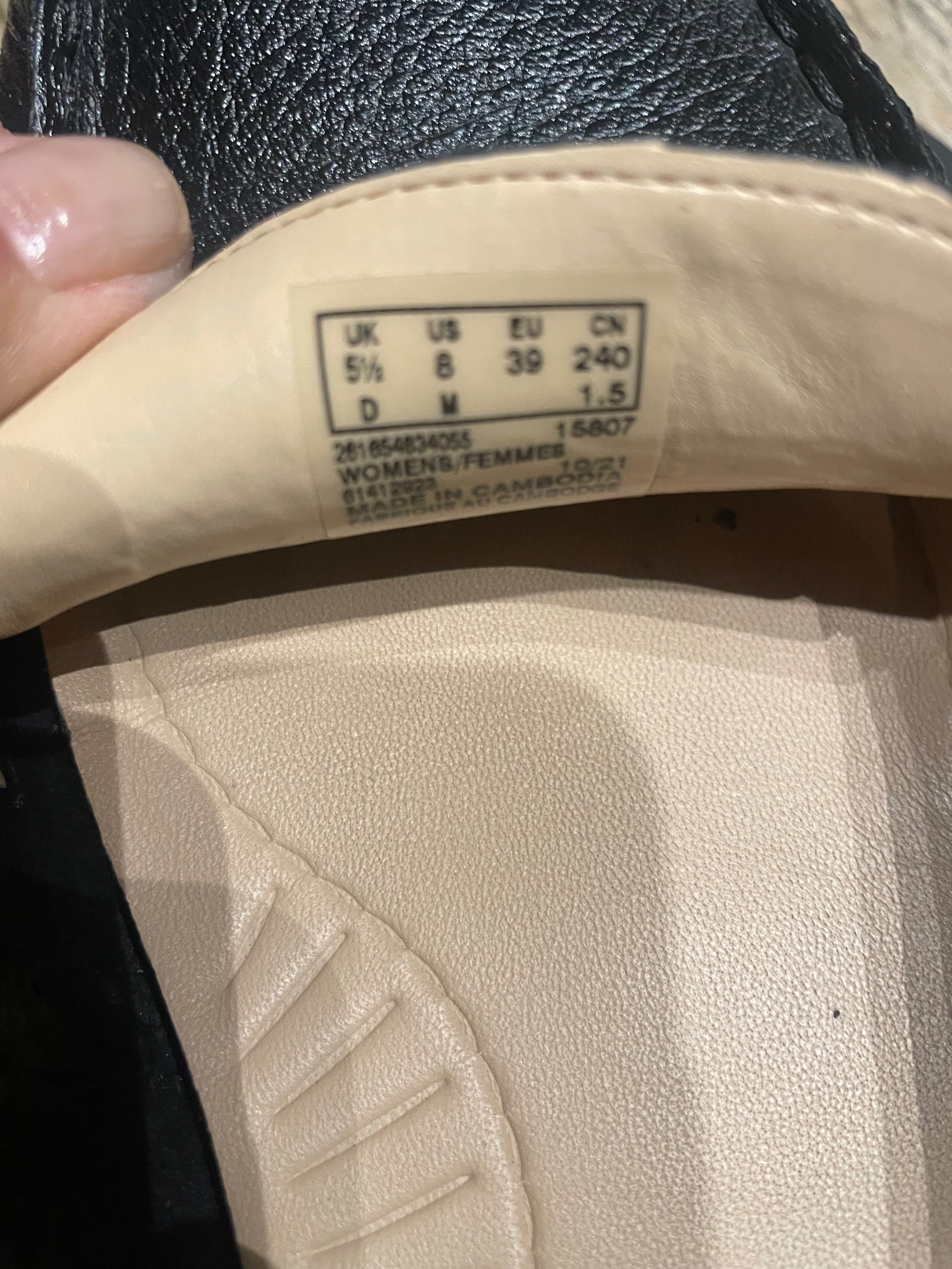 Мокасини Clarks естествена кожа