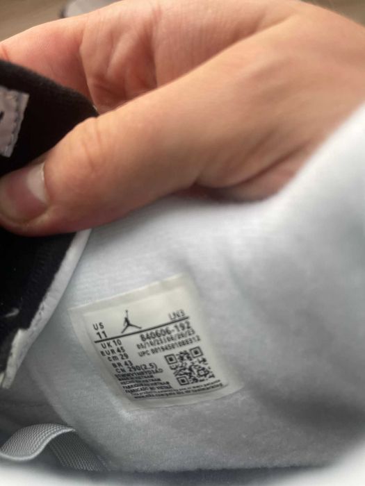 jordan 4 white cement Marimi 40 41