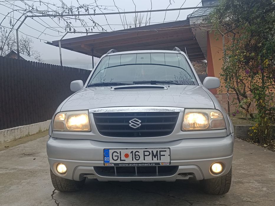 Vând Suzuki grand Vitara