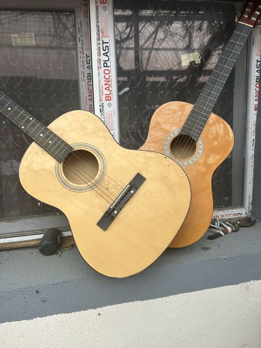 Vand chitara in stare buna