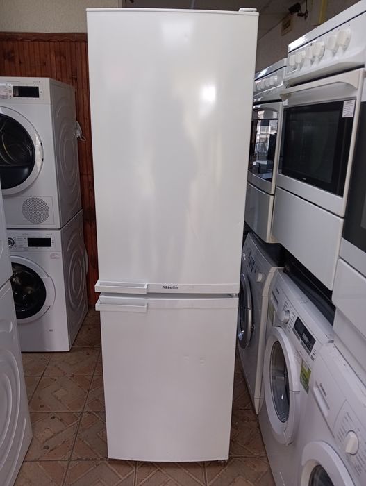 Комбиниран хладилник с фризер Миеле Miele с 2 години гаранция!