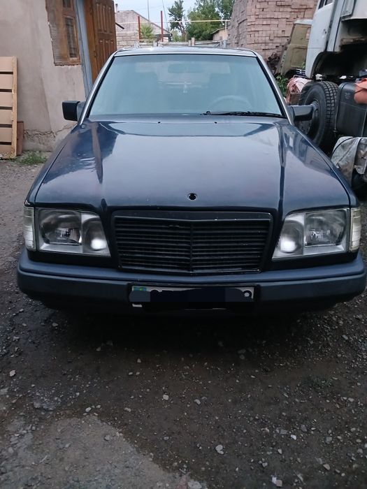 Продам авто Мерседес бенз 124