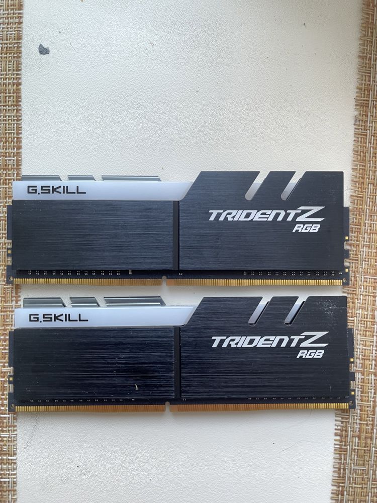 Оперативная память Gskill Trident Z RGB 2x8GB