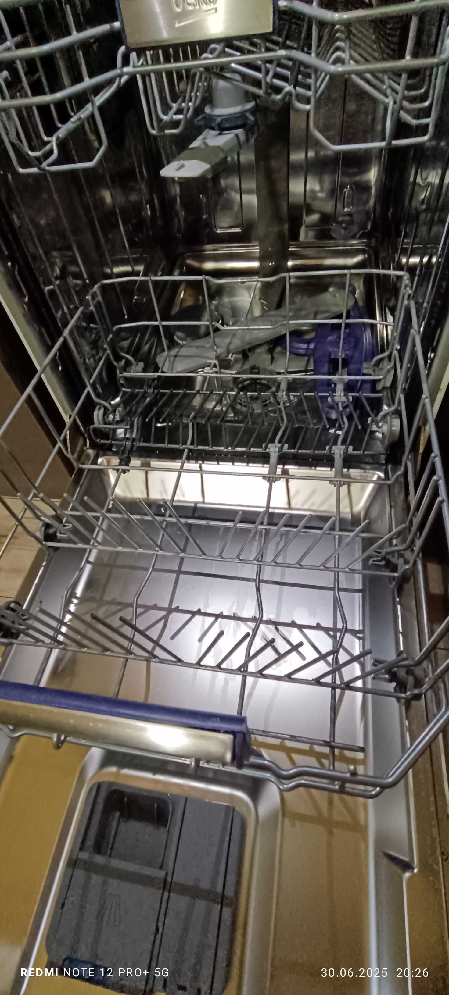 Продавам съдомиялна машина BEKO