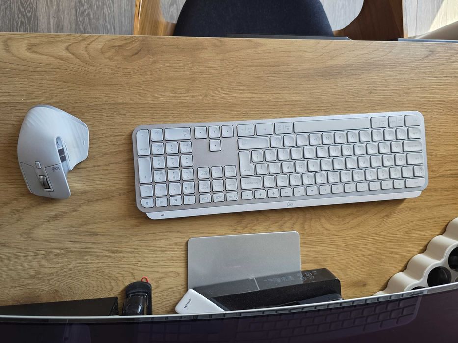 MX Keys + MX Master 3 – tastatura si mouse Logitech, impecabile