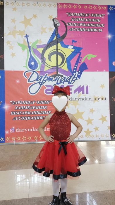 Платье детское на 8-9 лет