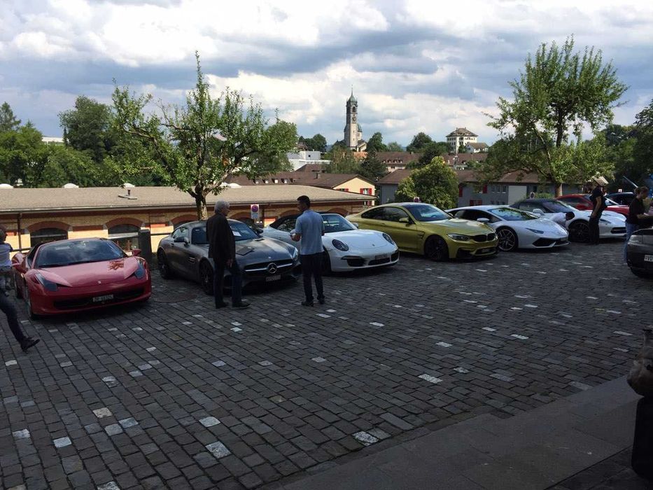 Евроофис на М, Ойбек. Свой