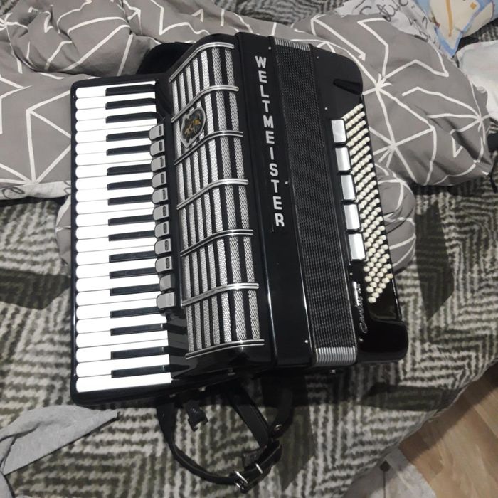 De vanzare acordeon Weltmeister