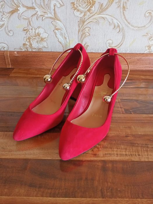 Кизил туфли Холати яхши