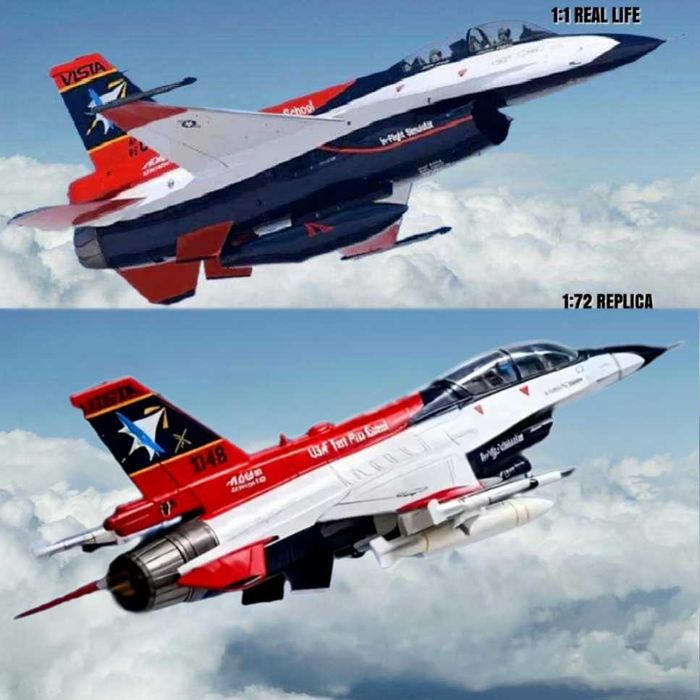 Macheta avion metalica Lockheed Martin F-16D Block 62+ scara 1:72 21cm