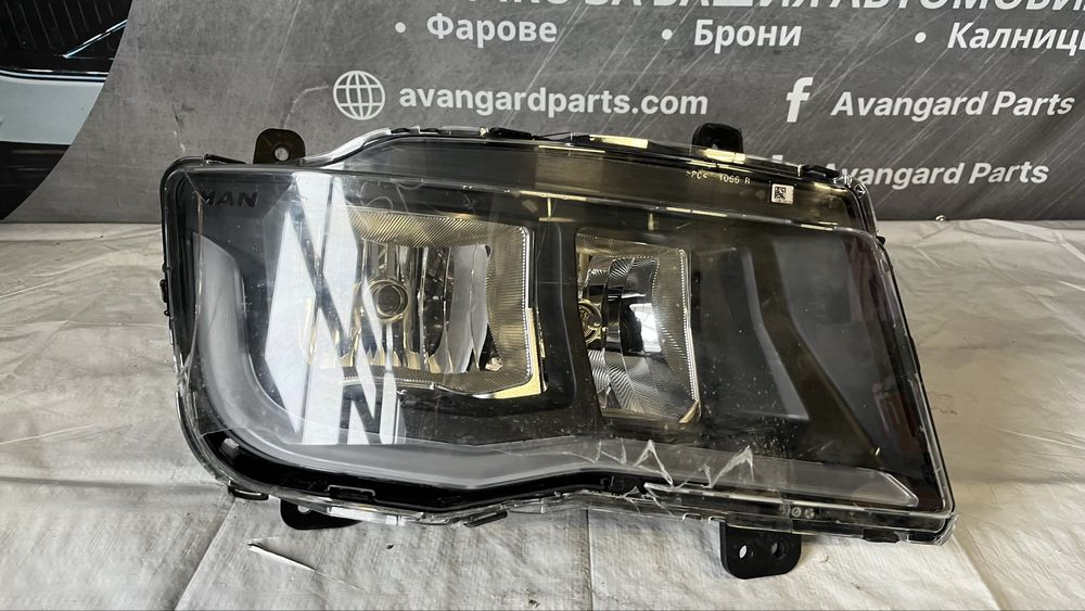 Десен фар MAN TGX