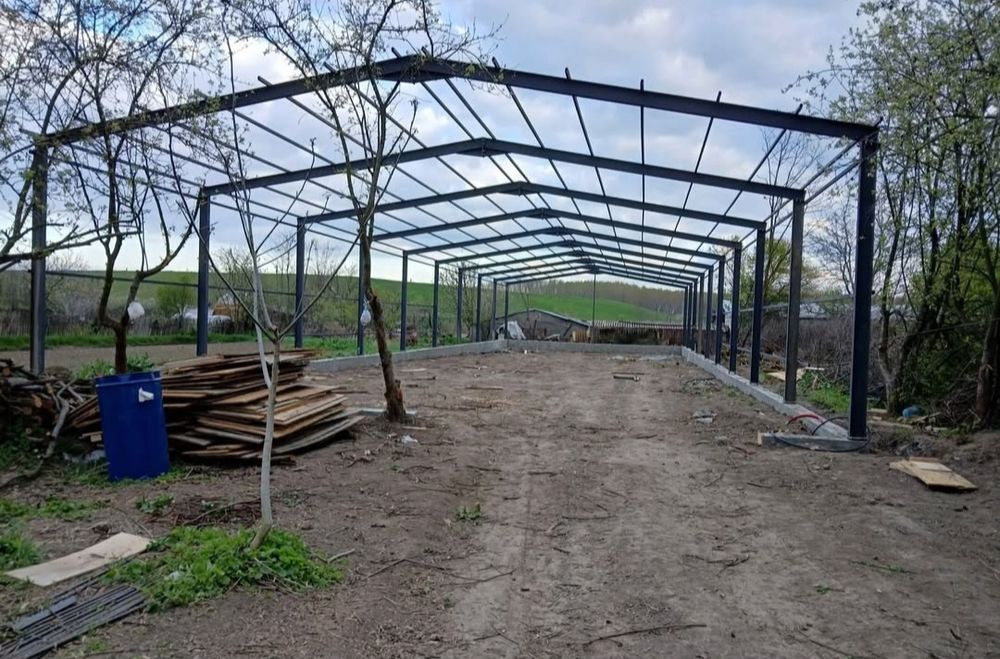 Confectionam structuri de hale metalice !
La cerere sau după proiect f