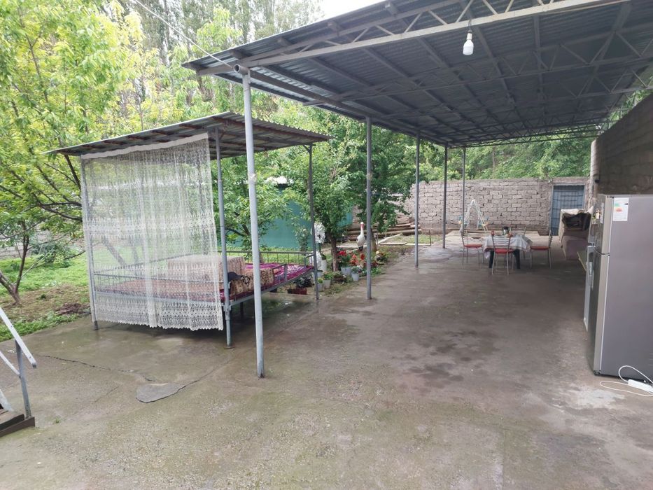 Ижарага участка берилади  дамарик  2 хона  300& шаройит бор лубойга