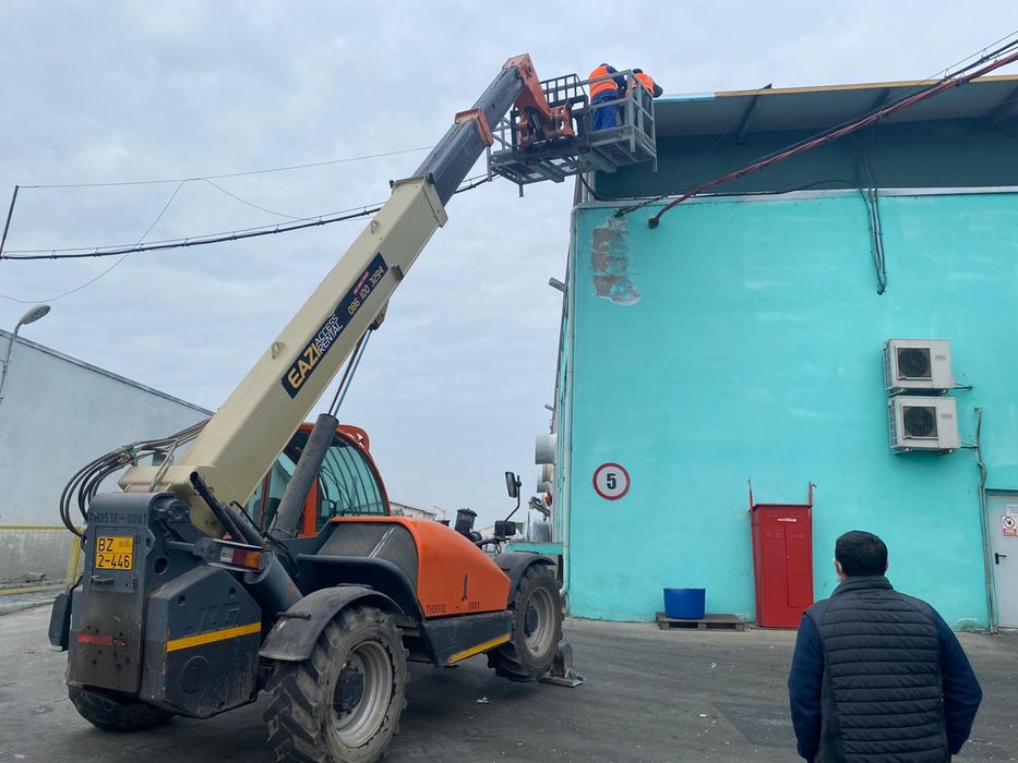 Incarcator telescopic JLG