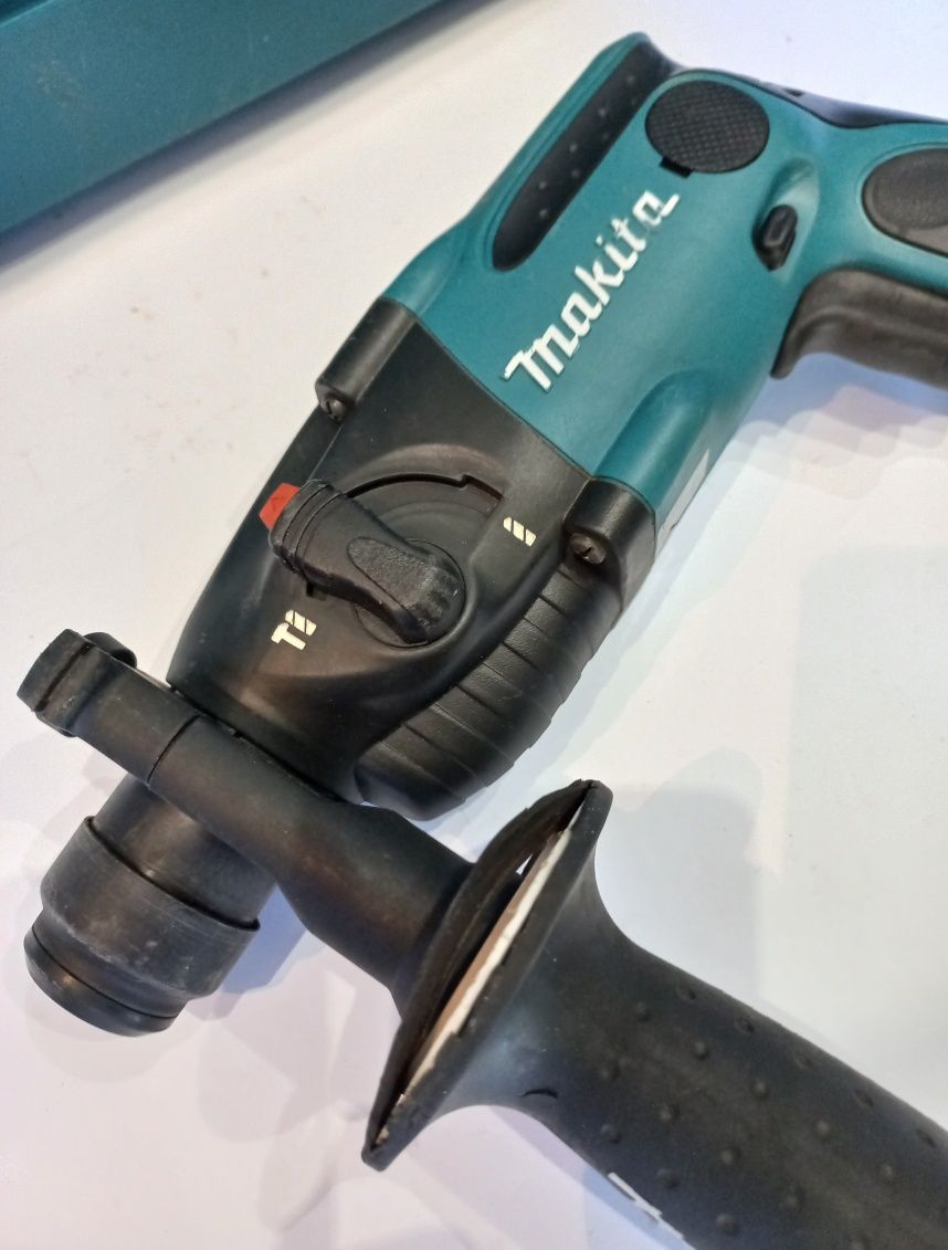 Перфоратор Акумулаторен Makita BHR162