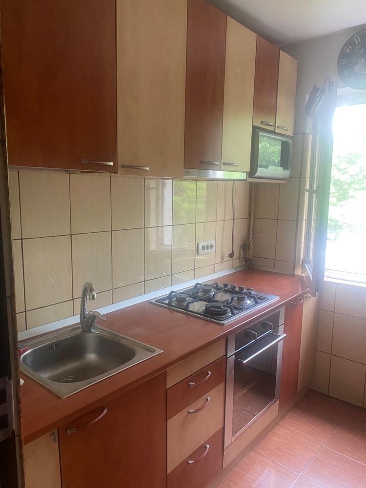 Vand apartament 2 camere zona vest