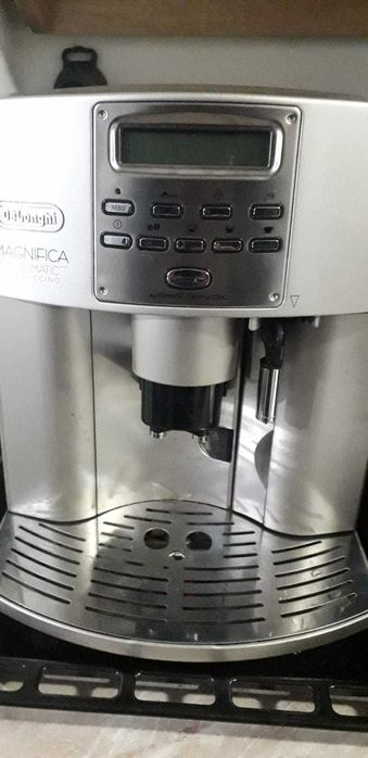 espressor delonghi magnifica cappuccino