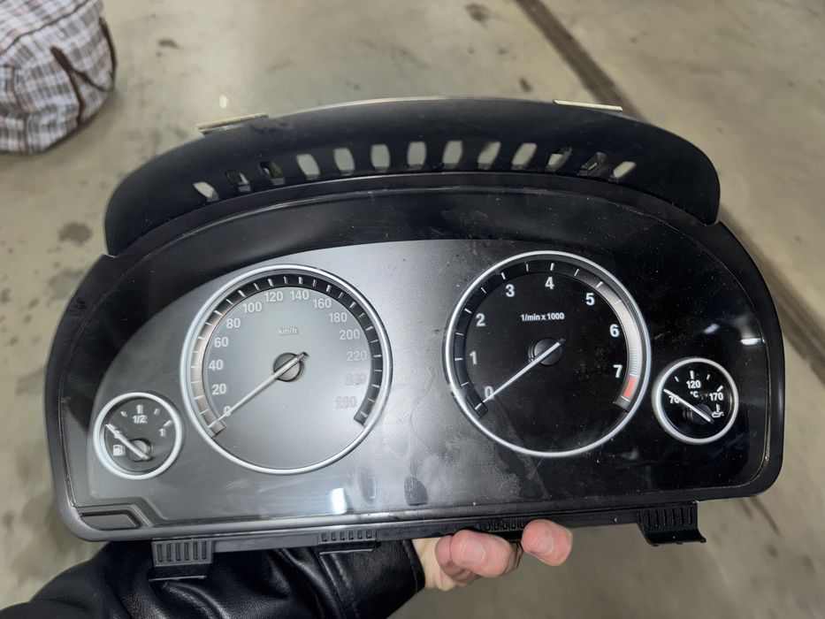 Щиток приборов bmw F10 рестайлинг, европеец