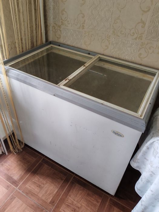 Продам морозильник