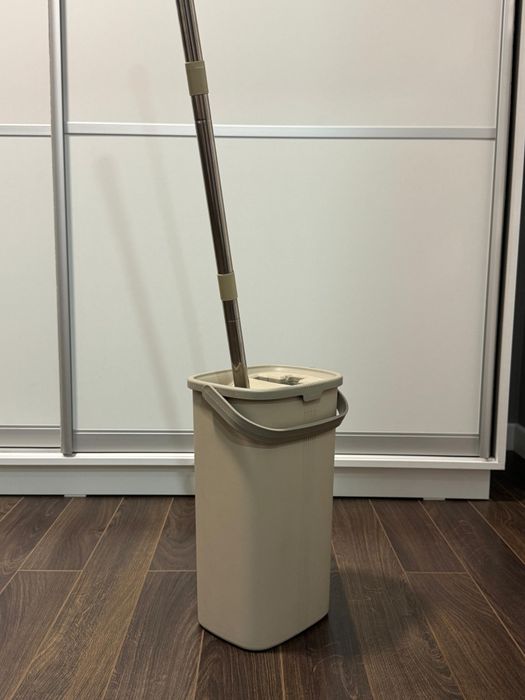 Ведро со шваброй с отжимом