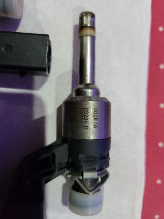 Бензинови дюзи за фолксваген тауран 1.4  140 к.с