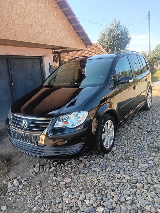 Touran volkswagen